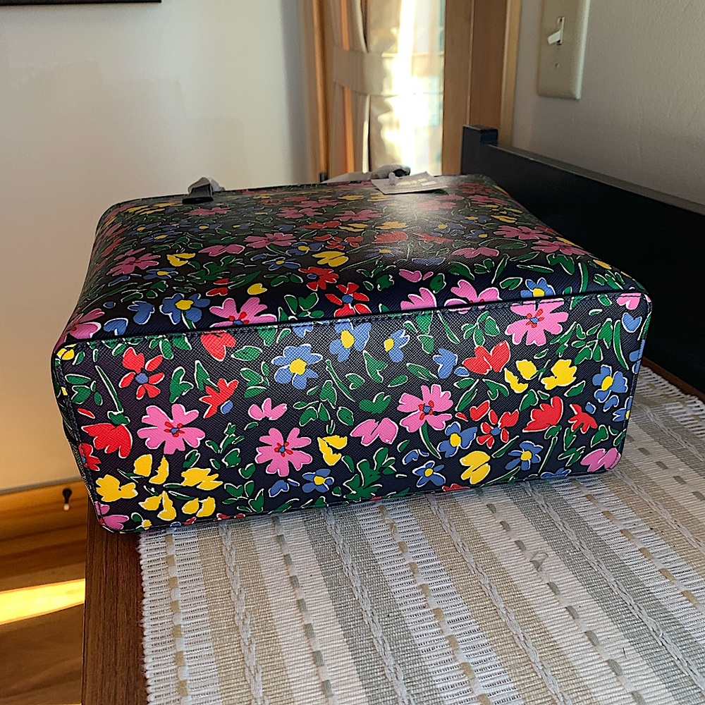 ๐ฅNWTโผ๏ธBEAUTIFUL Kate Spade Shoreside Flora Daily Tote - GREAT for Spring/Summer! - Picture 8 of 16